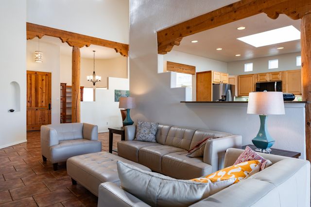 1408 Wilkes Way SE, Rio Rancho, NM 87124