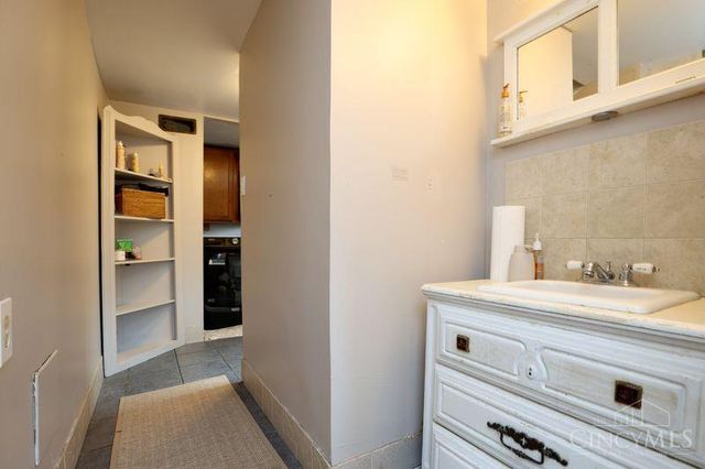 1194 Obannonville Road, Goshen Twp, OH 45140