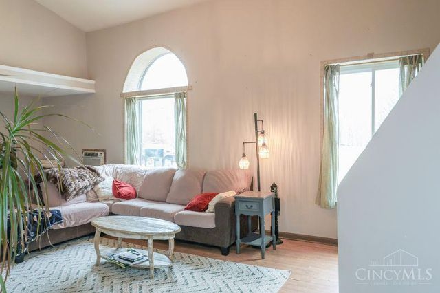 1194 Obannonville Road, Goshen Twp, OH 45140