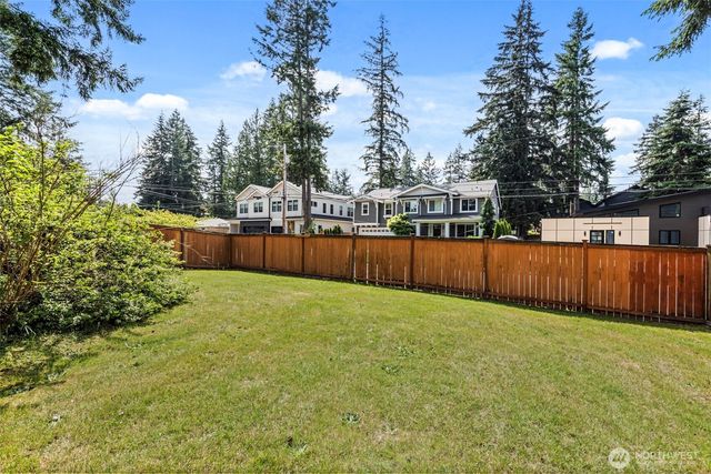 16608 NE 9th Street, Bellevue, WA 98008