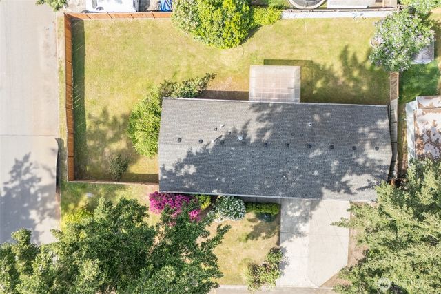 16608 NE 9th Street, Bellevue, WA 98008