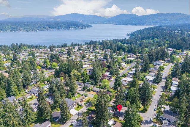 16608 NE 9th Street, Bellevue, WA 98008