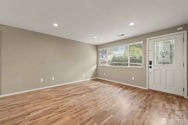 16608 NE 9th Street, Bellevue, WA 98008