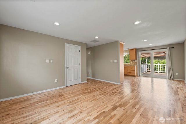 16608 NE 9th Street, Bellevue, WA 98008