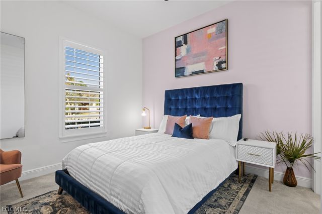 14806 Dockside LN, Naples, FL 34114