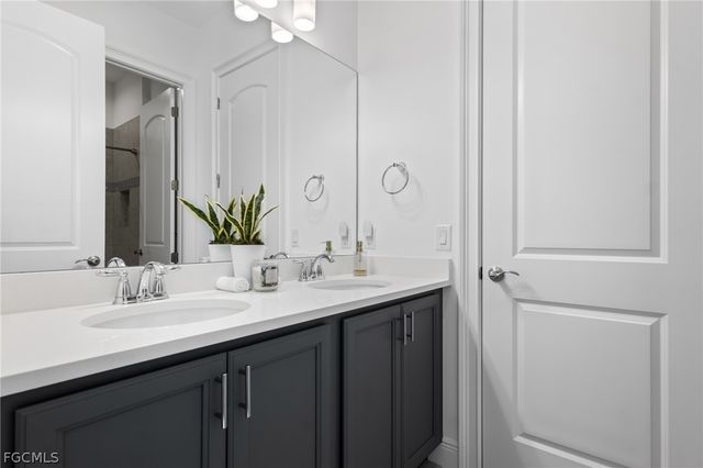 14806 Dockside LN, Naples, FL 34114