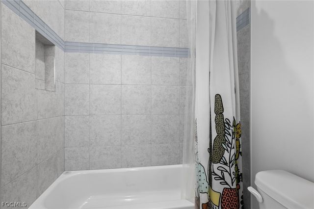 14806 Dockside LN, Naples, FL 34114