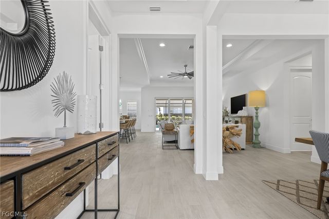 14806 Dockside LN, Naples, FL 34114