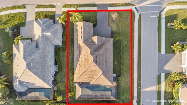 14806 Dockside LN, Naples, FL 34114