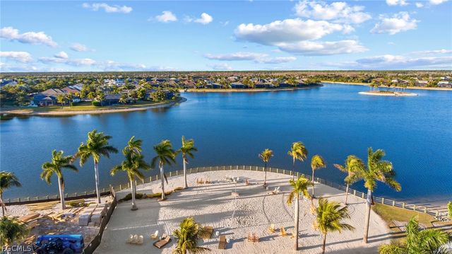 14806 Dockside LN, Naples, FL 34114