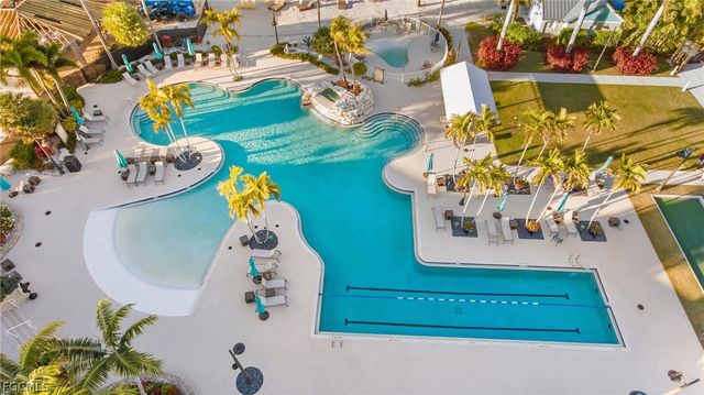 14806 Dockside LN, Naples, FL 34114