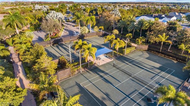 14806 Dockside LN, Naples, FL 34114