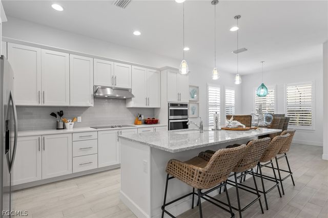 14806 Dockside LN, Naples, FL 34114