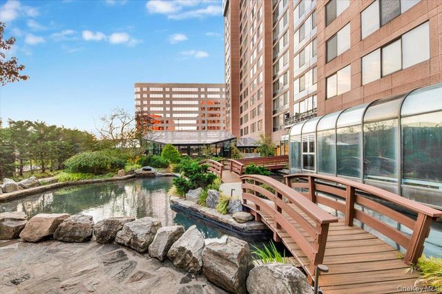 4 Martine Avenue 1507, White Plains, NY 10606