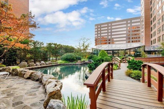 4 Martine Avenue 1507, White Plains, NY 10606