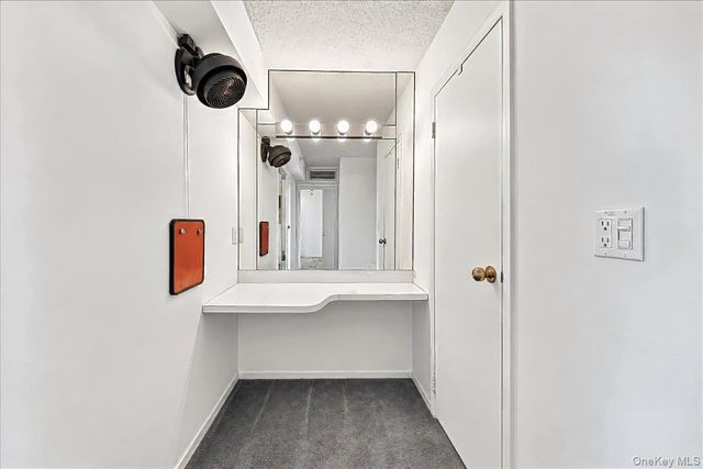 4 Martine Avenue 1507, White Plains, NY 10606