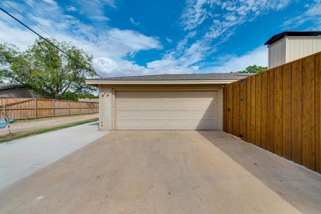 2202 Neely Ave, Midland, TX 79705