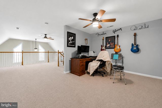 12 MELISSA LN, Pilesgrove, NJ 08098