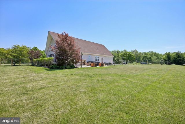12 MELISSA LN, Pilesgrove, NJ 08098