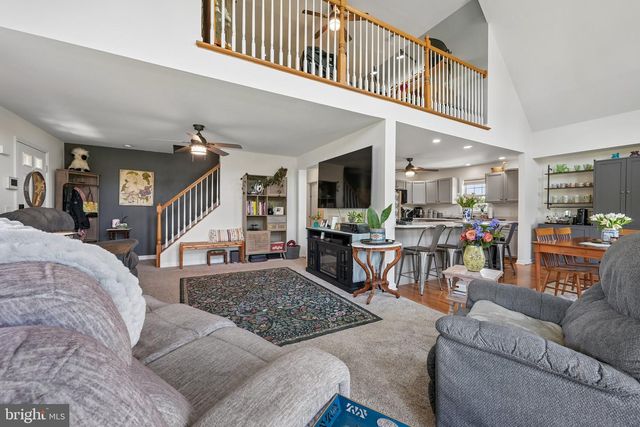 12 MELISSA LN, Pilesgrove, NJ 08098