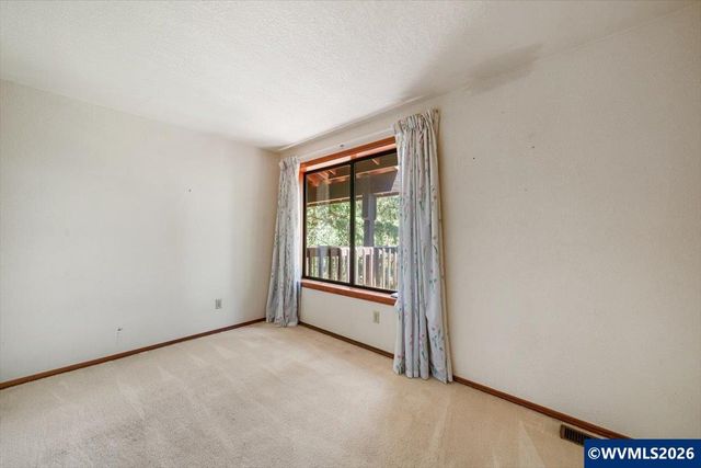 1380 NW Magnolia Dr, Corvallis, OR 97330