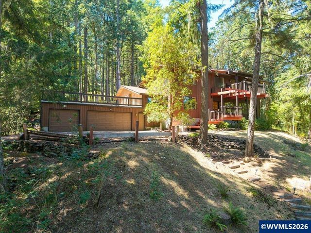 1380 NW Magnolia Dr, Corvallis, OR 97330