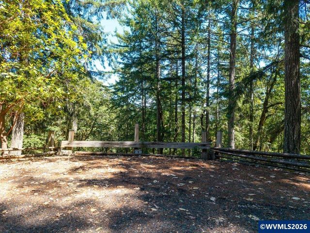 1380 NW Magnolia Dr, Corvallis, OR 97330