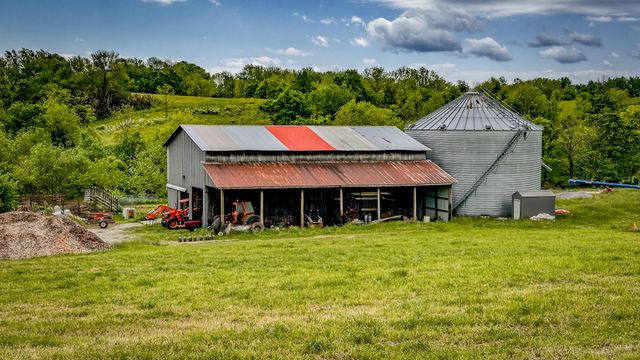 4465 US-150, Stanford, KY 40484