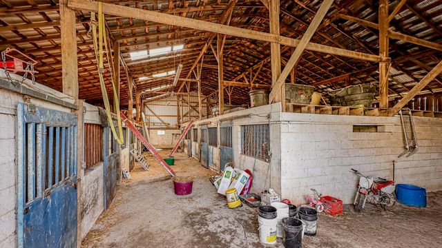 4465 US-150, Stanford, KY 40484