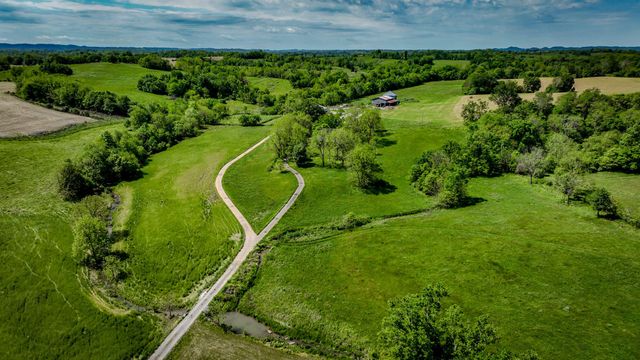 4465 US-150, Stanford, KY 40484