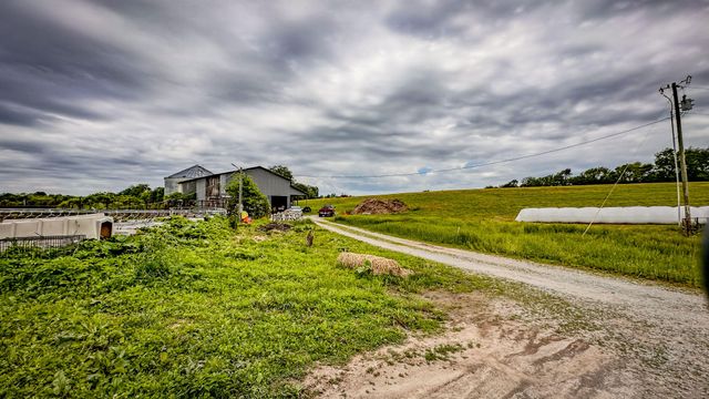 4465 US-150, Stanford, KY 40484