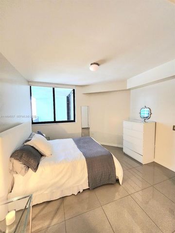 999 SW 1st Ave 2201, Miami, FL 33130