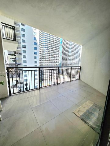 999 SW 1st Ave 2201, Miami, FL 33130