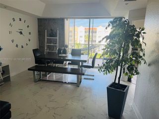 10700 NW 66th St 414, Doral, FL 33178