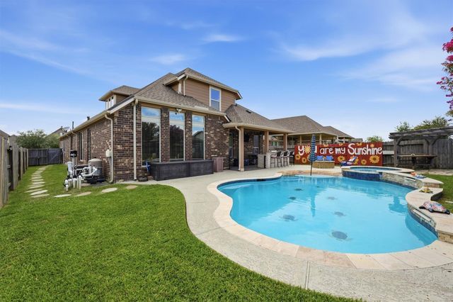 1920 Cedar Ridge Lane, Pearland, TX 77089