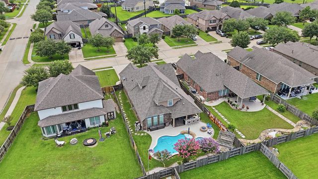 1920 Cedar Ridge Lane, Pearland, TX 77089