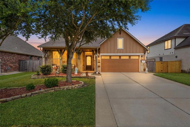 1920 Cedar Ridge Lane, Pearland, TX 77089
