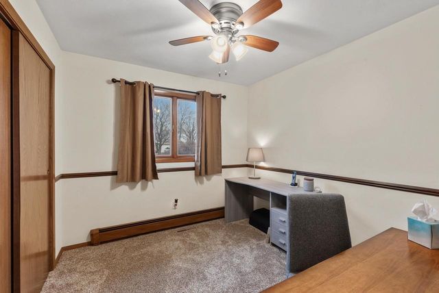 820 E Center Street, Juneau, WI 53039