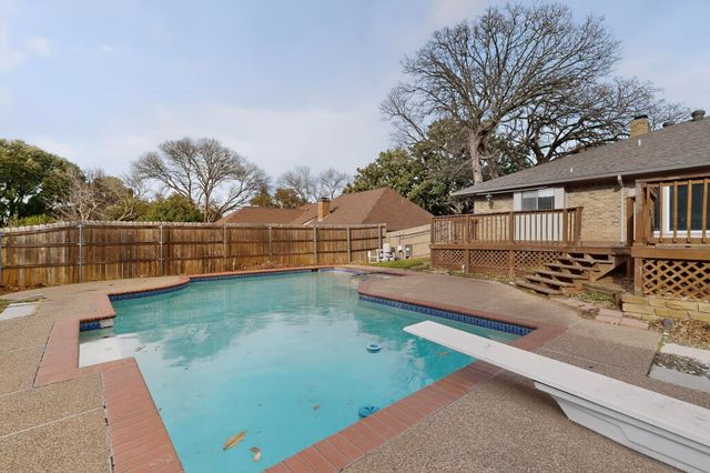 2712 Lincoln Drive, Arlington, TX 76006