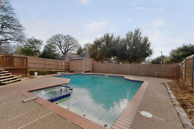2712 Lincoln Drive, Arlington, TX 76006