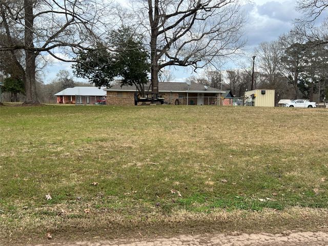 101 Vickie Lane, Shepherd, TX 77371