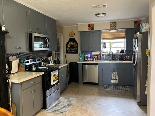 101 Vickie Lane, Shepherd, TX 77371