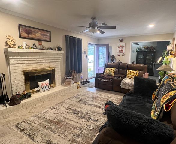 101 Vickie Lane, Shepherd, TX 77371