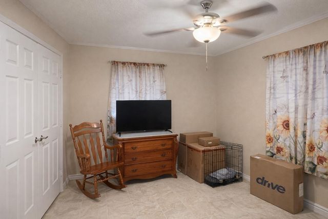 101 Vickie Lane, Shepherd, TX 77371