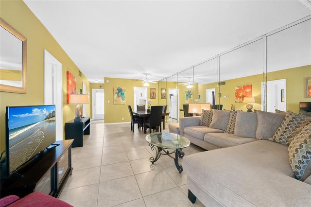 2750 W Golf Boulevard 233, Pompano Beach, FL 33064