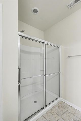 9444 Saint Andrews Drive, Grand Blanc, MI 48439