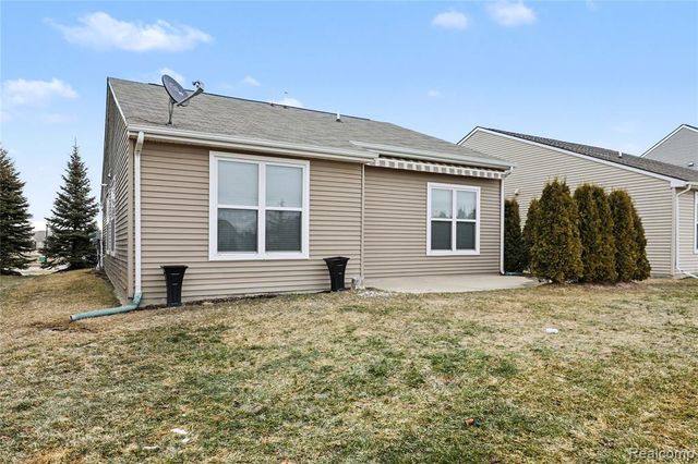 9444 Saint Andrews Drive, Grand Blanc, MI 48439