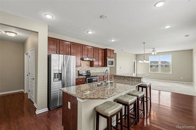 9444 Saint Andrews Drive, Grand Blanc, MI 48439