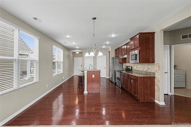 9444 Saint Andrews Drive, Grand Blanc, MI 48439