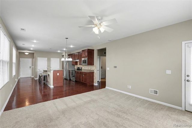 9444 Saint Andrews Drive, Grand Blanc, MI 48439